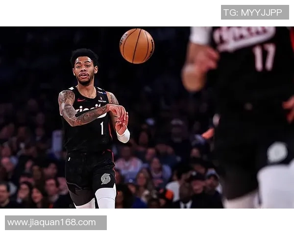 新援首秀!安芬尼-西蒙斯13投6中&三分7中2 砍下18分3助攻 新援首秀!安芬尼-西蒙斯13投6中&三分7中2 砍下18分3助攻