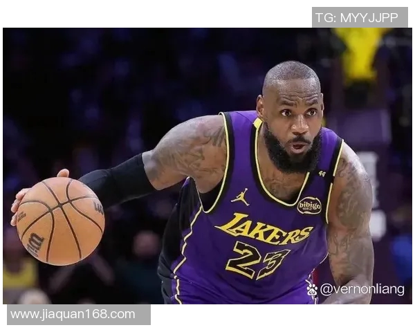 詹姆斯29+8里夫斯38分 浓眉缺阵湖人险胜篮网 詹姆斯29+8里夫斯38分 浓眉缺阵湖人险胜篮网