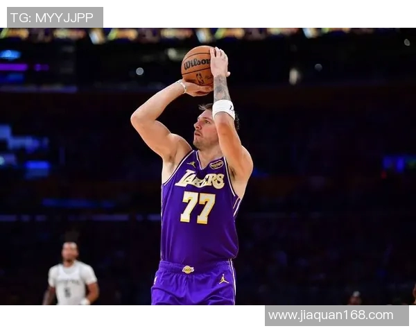 雄鹿和湖人伤病报告:字母哥、东契奇和詹姆斯今晚会出场吗? 雄鹿和湖人伤病报告:字母哥、东契奇和詹姆斯今晚会出场吗?